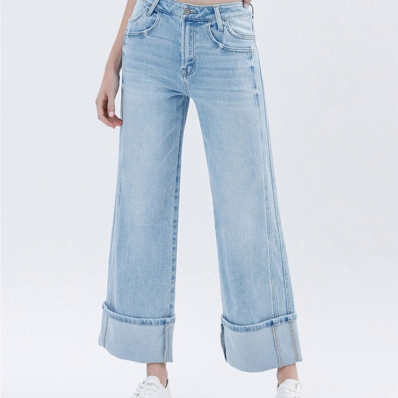 Blue Wide Leg Flare Jeans with High Waist and Large Cuffs - Picture 4 of 6
